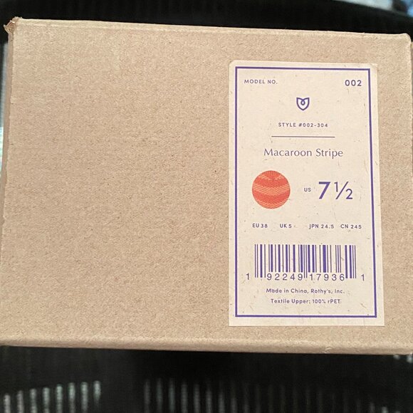 NIB Rothy's Macaroon Stripe The Point - Size 7.5 - Picture 3 of 3